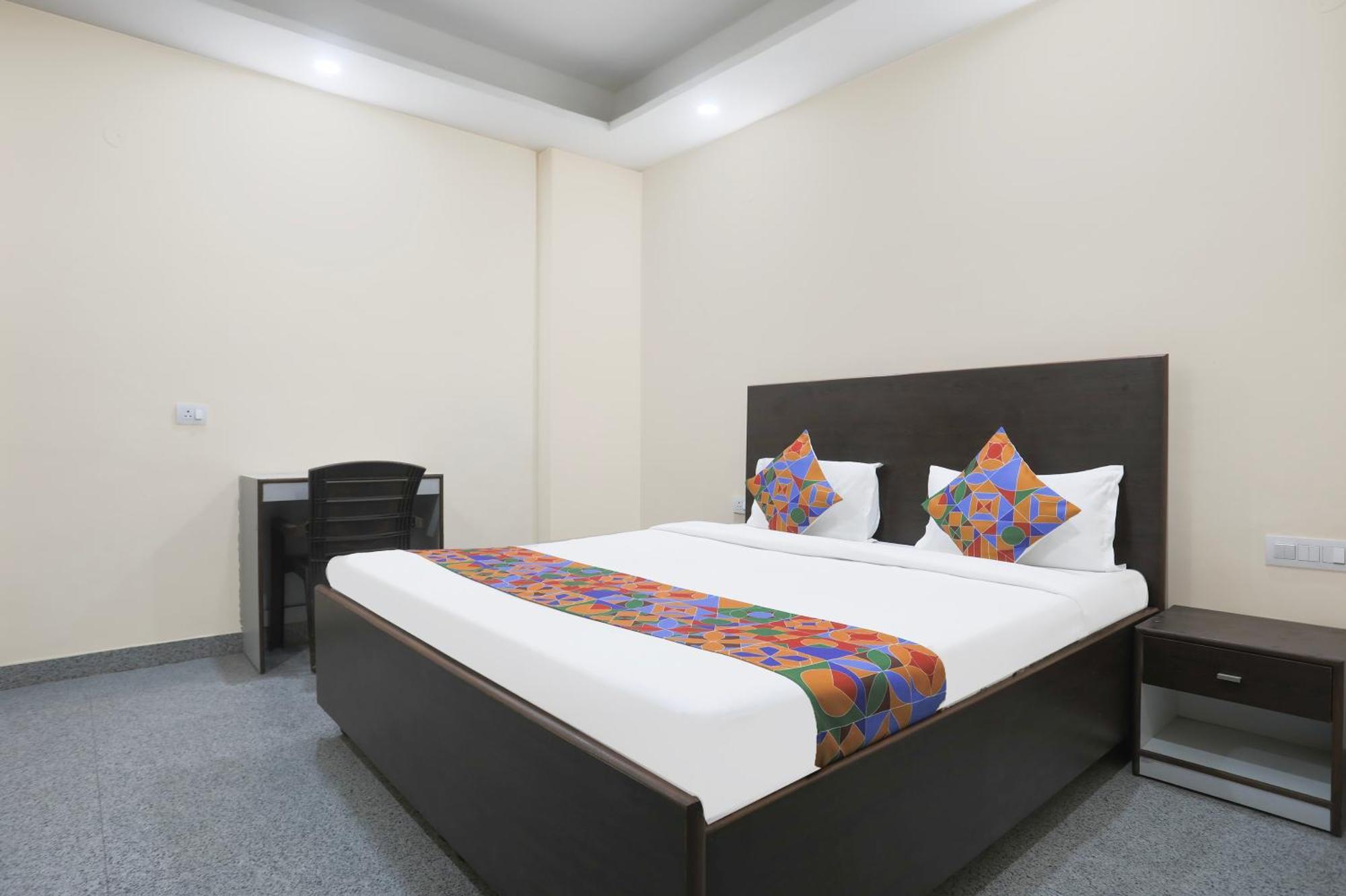Fabhotel Bliss Premium Gurgaon Ngoại thất bức ảnh